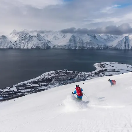 Lyngenfjord,odins Hus * Olderdalen