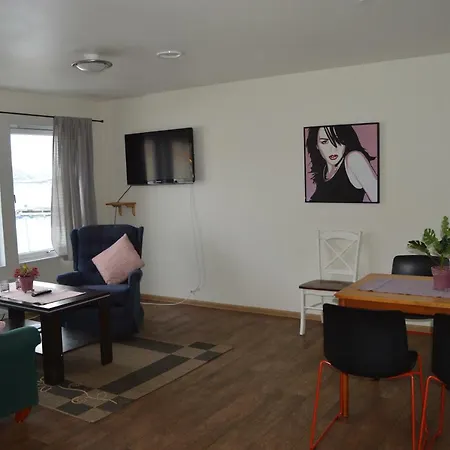 Lyngenfjord,odins Hus Apartamento