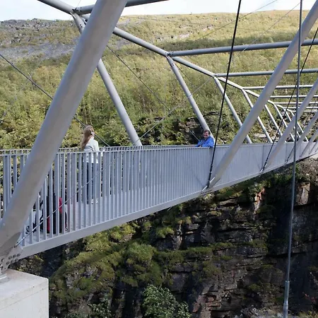 Lyngenfjord,odins Hus アパート Olderdalen